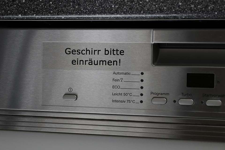Brother Schriftband TZe-151 | 24 mm | Schwarz auf Transparent | 8 m